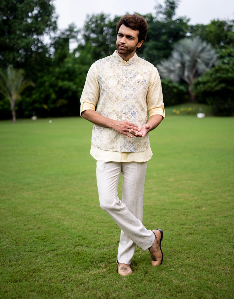 Two-Piece Machine Embroidery Bundi Shirt with Multi-colored Coatie