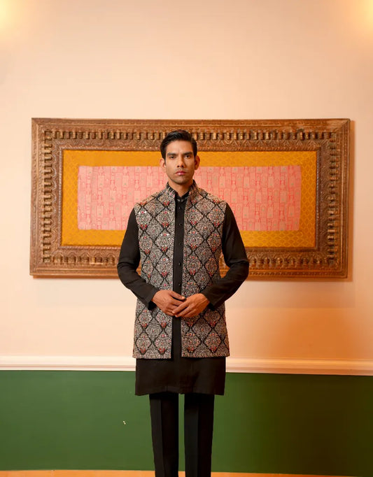 Intricate designed Waistcoat Set