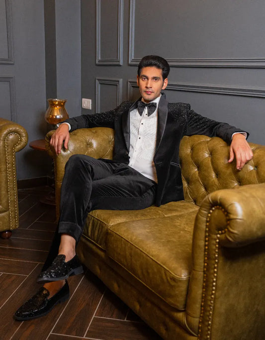 Royal & Regal Suit