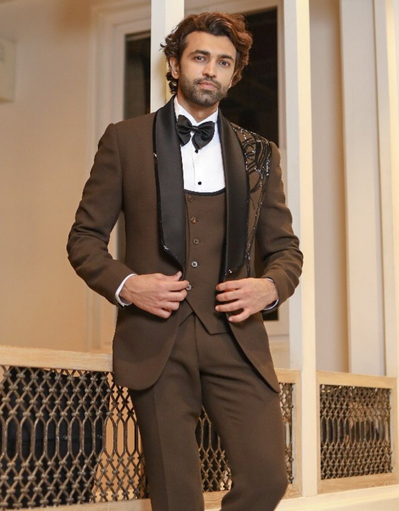 Five-piece Kardana Style Tuxedo Suit in Brown - The HUB